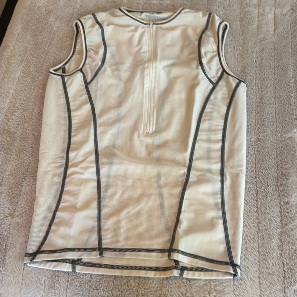 DESOTO White Fitted Sleeveless triathlon Top Jersey Skin Cooler